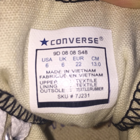 Chuck Taylor All Star - Picture 2 of 3